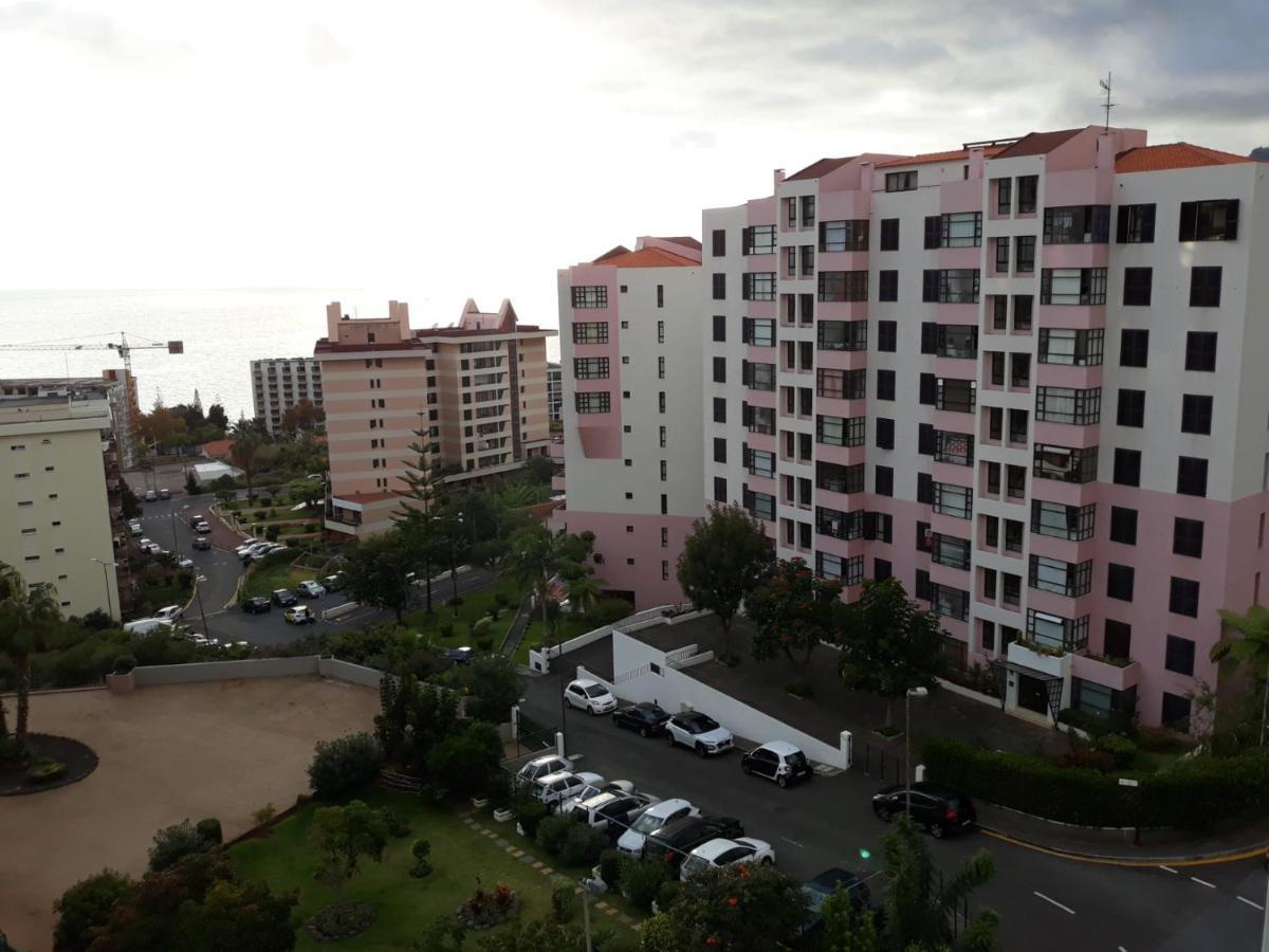 Elegant Apartment With Sea Views By Trip2Portugal ฟุงชาล ภายนอก รูปภาพ
