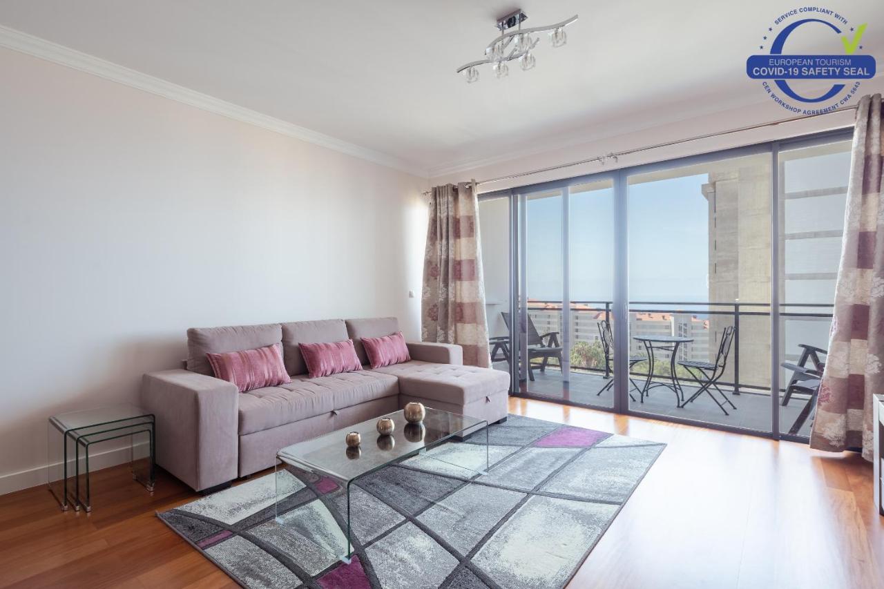 Elegant Apartment With Sea Views By Trip2Portugal ฟุงชาล ภายนอก รูปภาพ