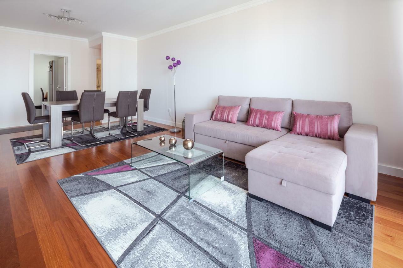 Elegant Apartment With Sea Views By Trip2Portugal ฟุงชาล ภายนอก รูปภาพ